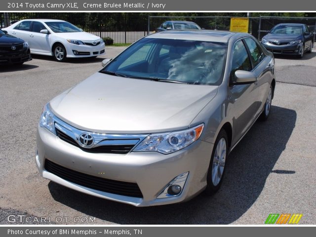 2014 Toyota Camry XLE in Creme Brulee Metallic