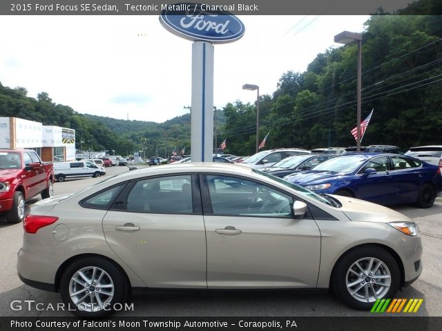 2015 Ford Focus SE Sedan in Tectonic Metallic