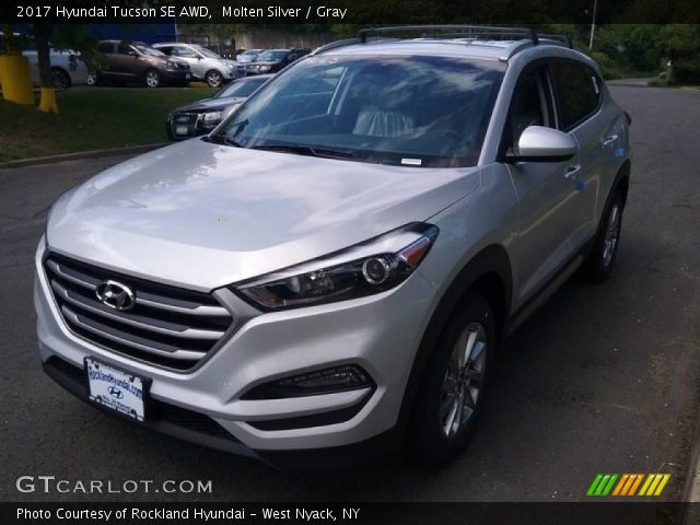 2017 Hyundai Tucson SE AWD in Molten Silver
