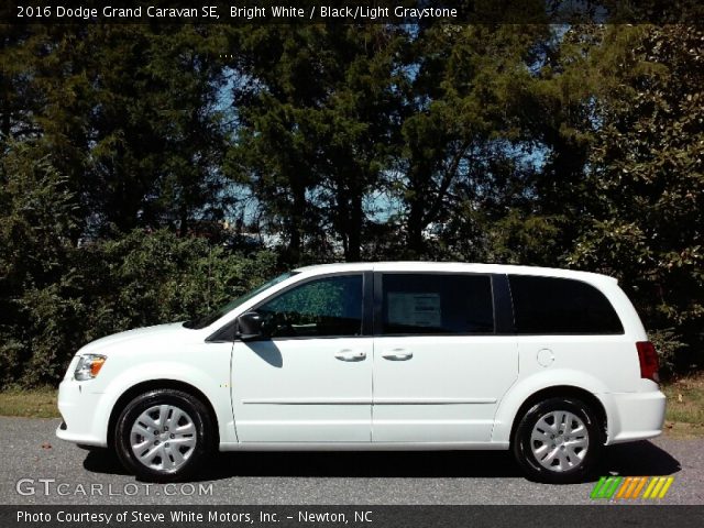 2016 Dodge Grand Caravan SE in Bright White