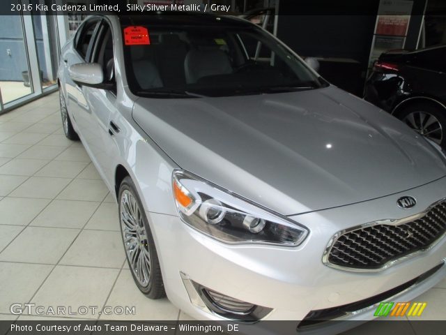 2016 Kia Cadenza Limited in Silky Silver Metallic