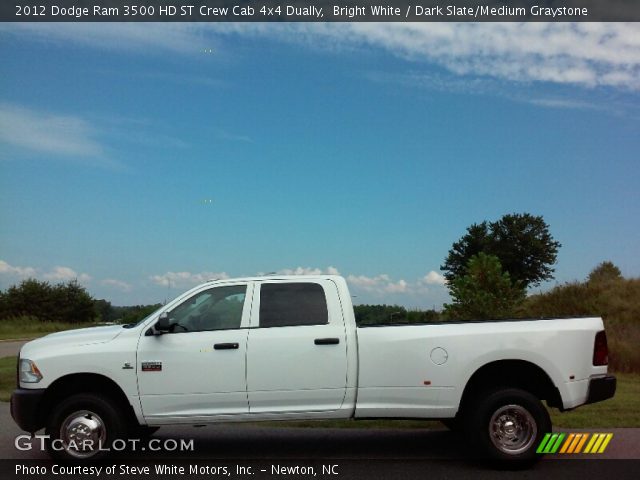 2012 Dodge Ram 3500 HD ST Crew Cab 4x4 Dually in Bright White