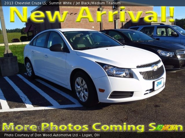 2013 Chevrolet Cruze LS in Summit White