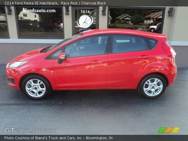 2014 Ford Fiesta SE Hatchback in Race Red