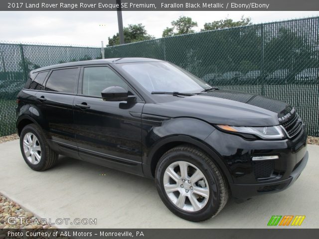 2017 Land Rover Range Rover Evoque SE Premium in Farallon Black Metallic