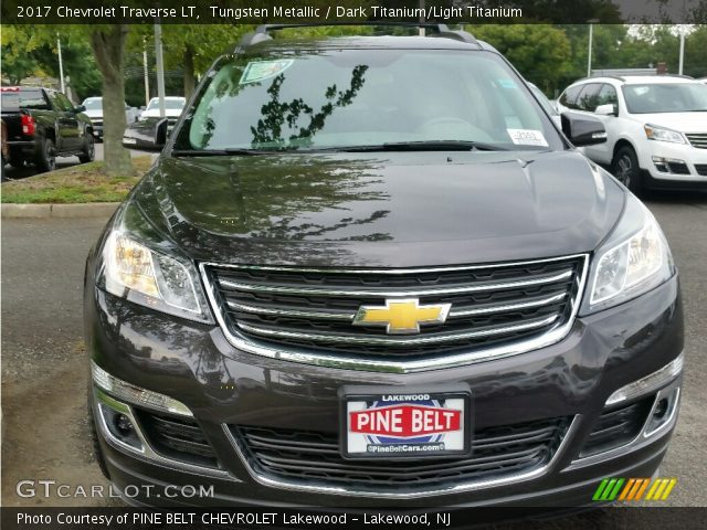 2017 Chevrolet Traverse LT in Tungsten Metallic