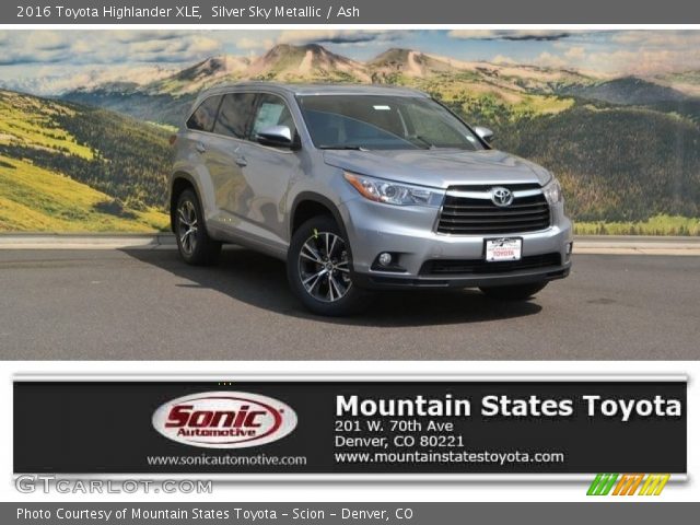 2016 Toyota Highlander XLE in Silver Sky Metallic