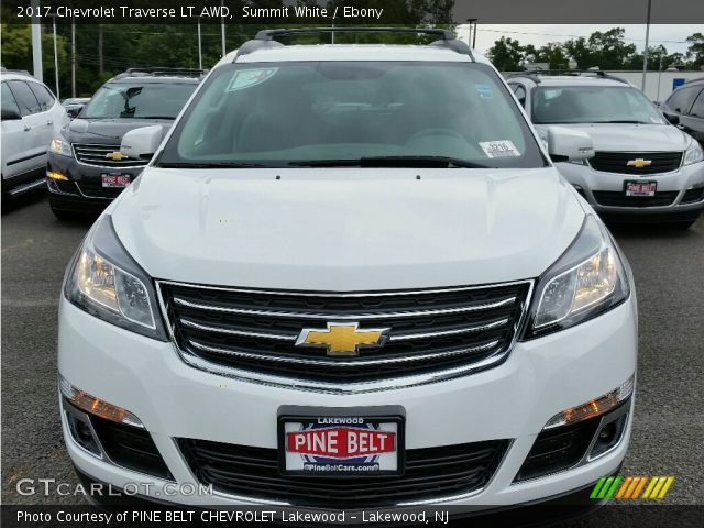 2017 Chevrolet Traverse LT AWD in Summit White