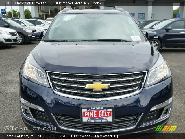 2017 Chevrolet Traverse LT in Blue Velvet Metallic