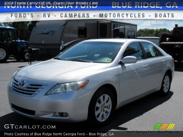2009 Toyota Camry XLE V6 in Classic Silver Metallic