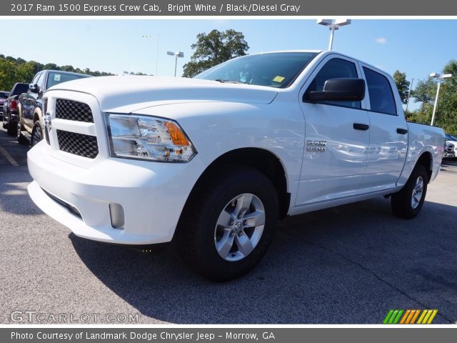 2017 Ram 1500 Express Crew Cab in Bright White