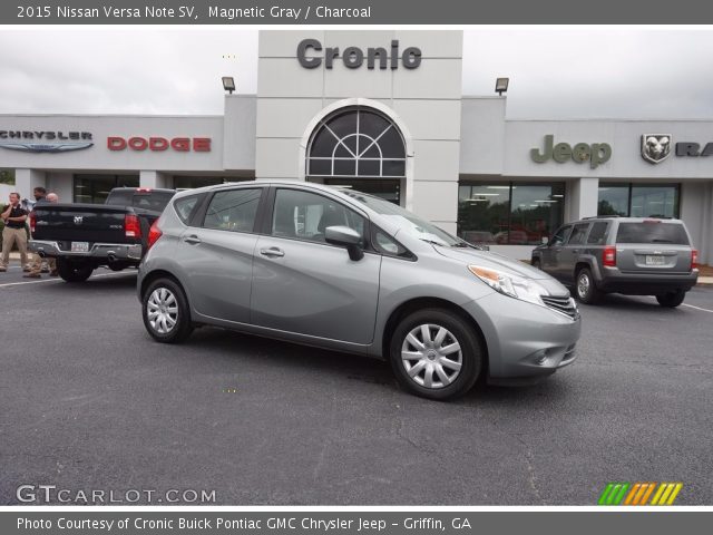 2015 Nissan Versa Note SV in Magnetic Gray