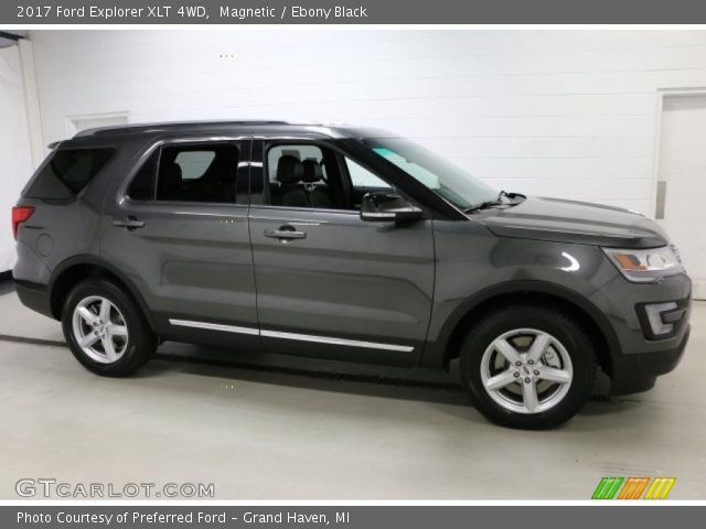 2017 Ford Explorer XLT 4WD in Magnetic