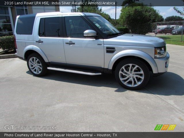2016 Land Rover LR4 HSE in Indus Silver Metallic