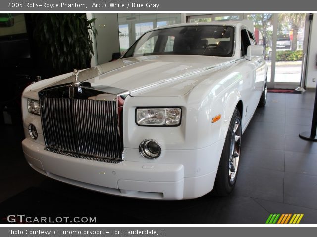 2005 Rolls-Royce Phantom  in Arctic White