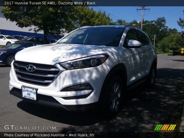 2017 Hyundai Tucson SE AWD in Dazzling White