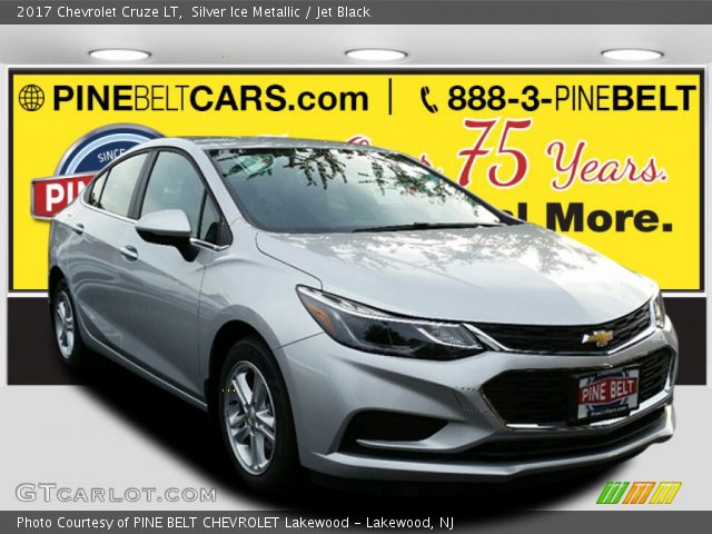 2017 Chevrolet Cruze LT in Silver Ice Metallic