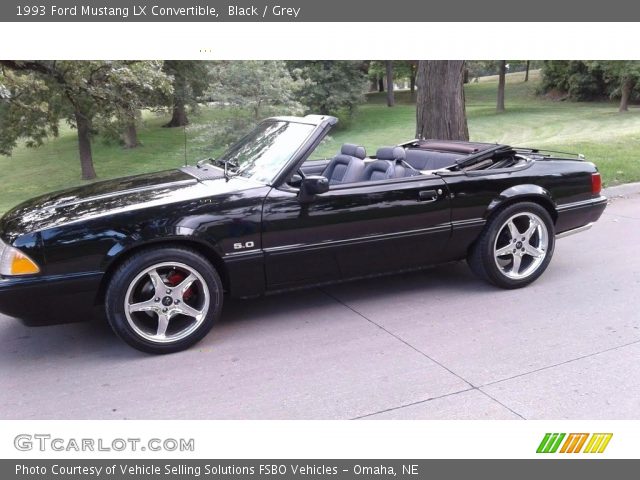 1993 Ford Mustang LX Convertible in Black