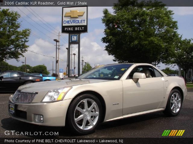 2006 Cadillac XLR Roadster in Gold Mist