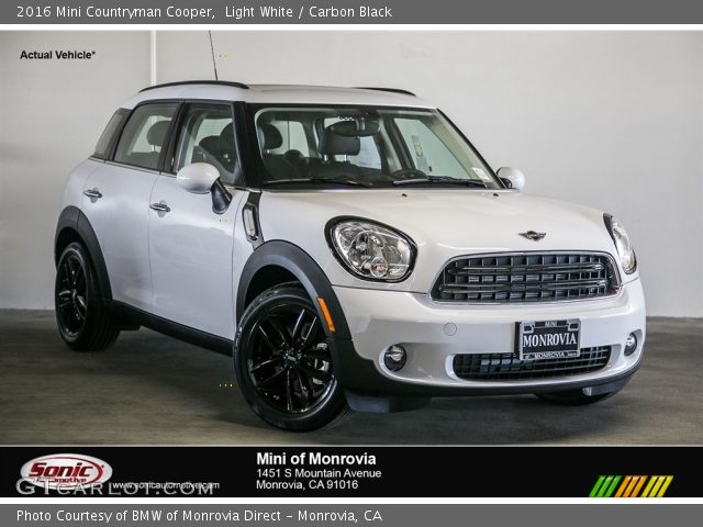 2016 Mini Countryman Cooper in Light White