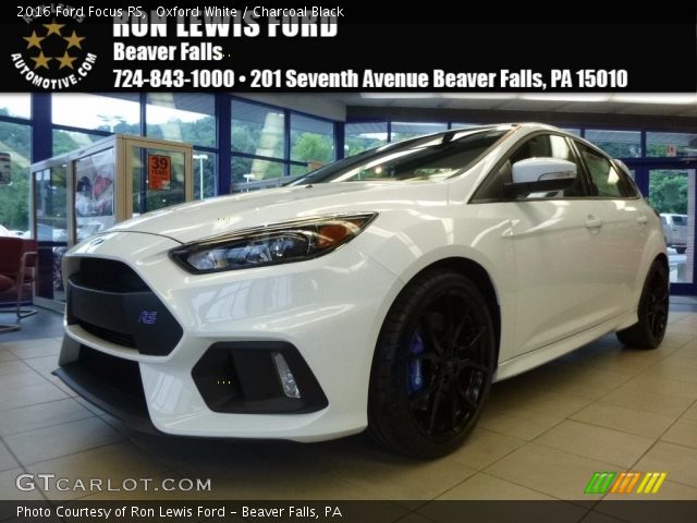 2016 Ford Focus RS in Oxford White