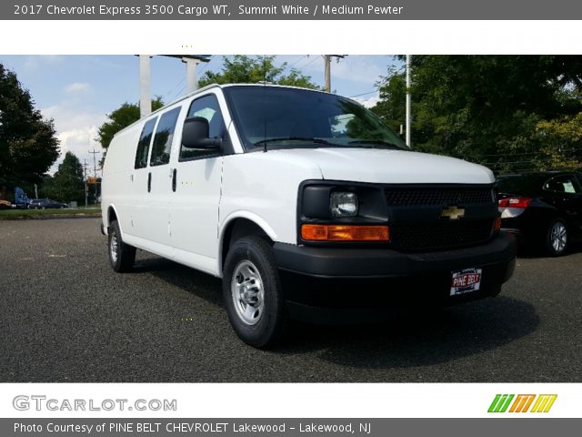 2017 Chevrolet Express 3500 Cargo WT in Summit White