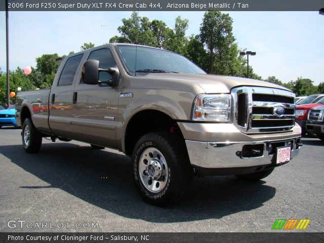 2006 Ford F250 Super Duty XLT FX4 Crew Cab 4x4 in Arizona Beige Metallic