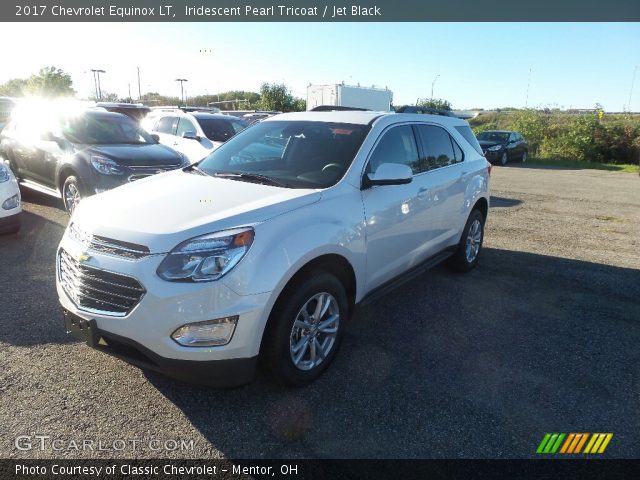 2017 Chevrolet Equinox LT in Iridescent Pearl Tricoat