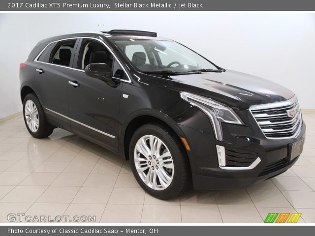 2017 Cadillac XT5 Premium Luxury in Stellar Black Metallic