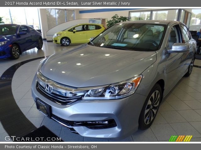 2017 Honda Accord Hybrid EX-L Sedan in Lunar Silver Metallic