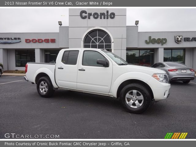 2013 Nissan Frontier SV V6 Crew Cab in Glacier White