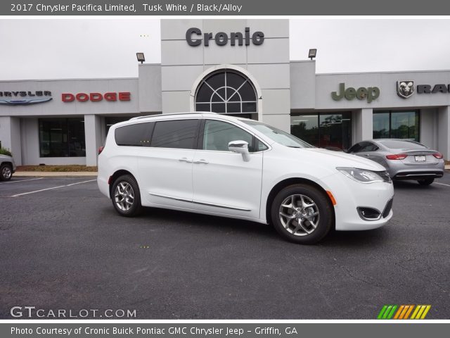 2017 Chrysler Pacifica Limited in Tusk White