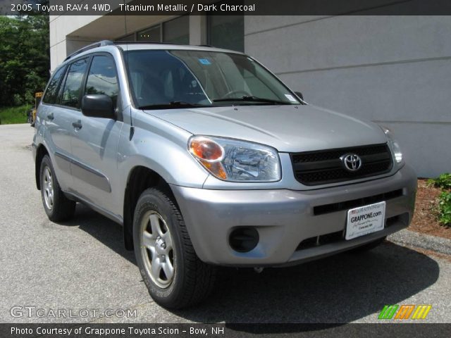 2005 Toyota RAV4 4WD in Titanium Metallic