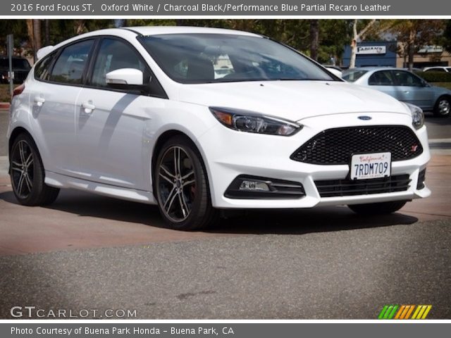 2016 Ford Focus ST in Oxford White