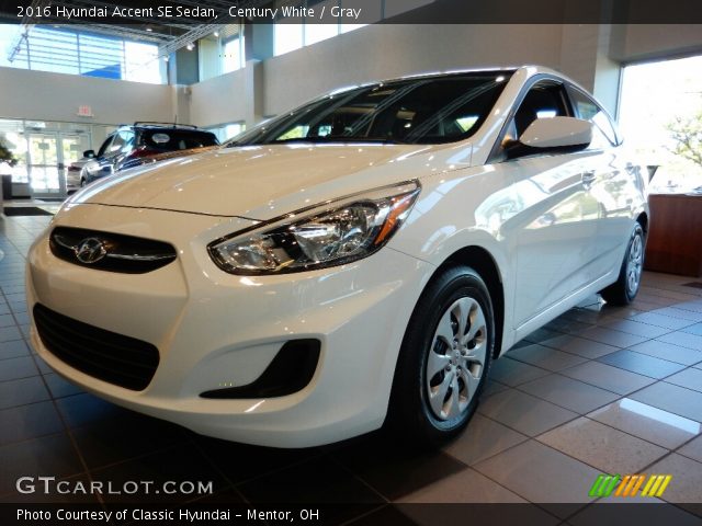 2016 Hyundai Accent SE Sedan in Century White