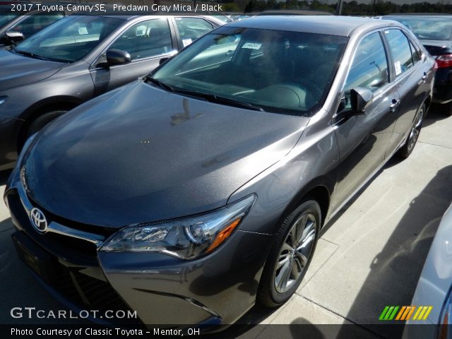 2017 Toyota Camry SE in Predawn Gray Mica