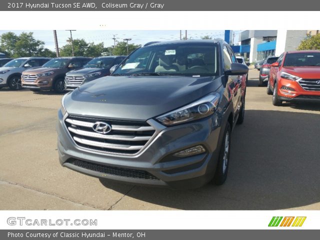 2017 Hyundai Tucson SE AWD in Coliseum Gray