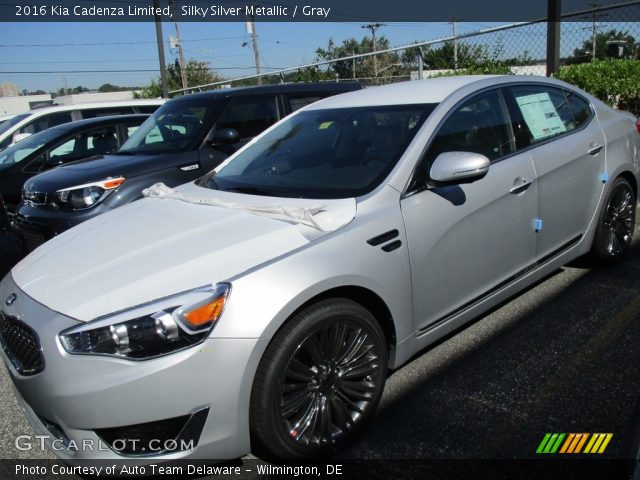 2016 Kia Cadenza Limited in Silky Silver Metallic