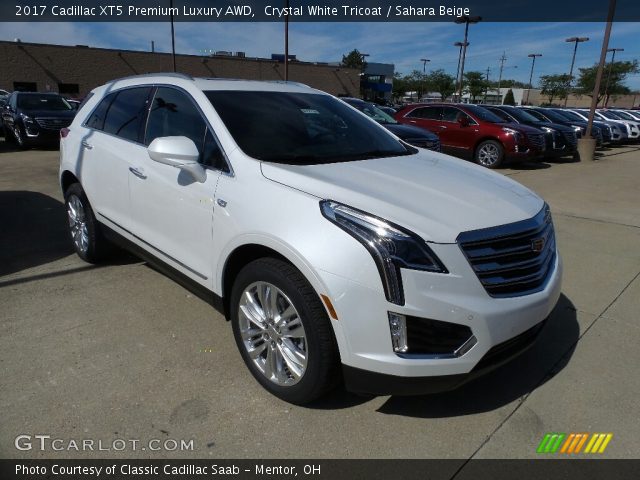 2017 Cadillac XT5 Premium Luxury AWD in Crystal White Tricoat