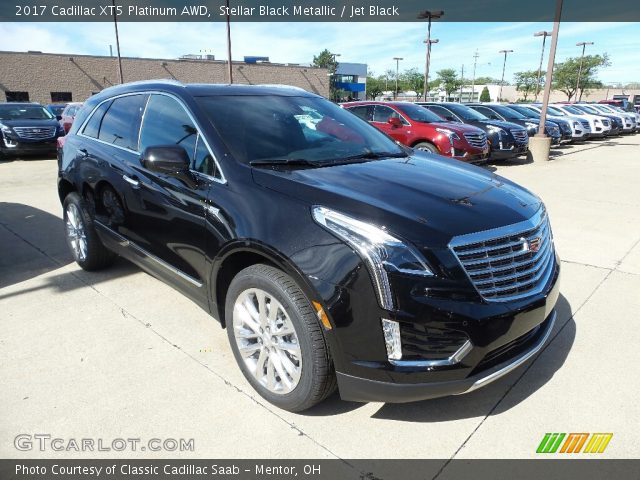 2017 Cadillac XT5 Platinum AWD in Stellar Black Metallic