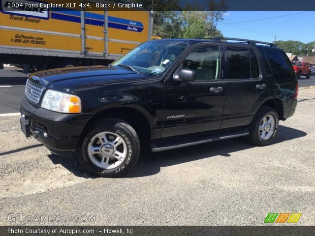 2004 Ford Explorer XLT 4x4 in Black