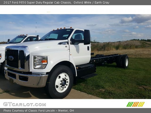 2017 Ford F650 Super Duty Regular Cab Chassis in Oxford White