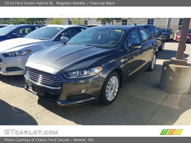 2016 Ford Fusion Hybrid SE in Magnetic Metallic