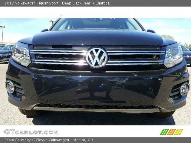 2017 Volkswagen Tiguan Sport in Deep Black Pearl