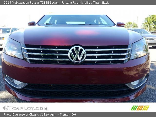 2015 Volkswagen Passat TDI SE Sedan in Fortana Red Metallic