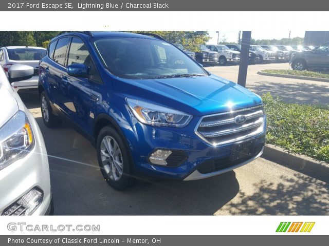 2017 Ford Escape SE in Lightning Blue