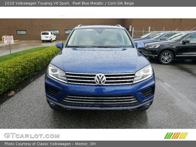 2016 Volkswagen Touareg V6 Sport in Reef Blue Metallic