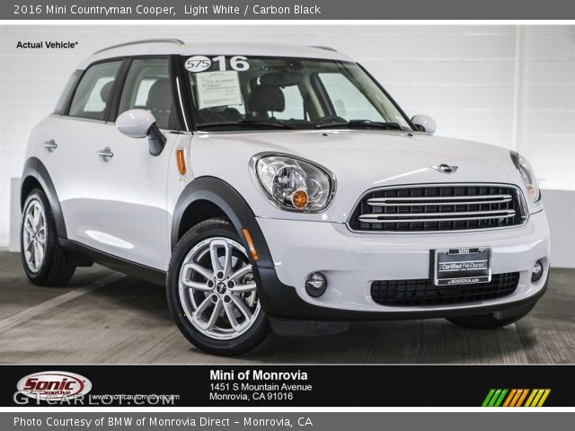 2016 Mini Countryman Cooper in Light White