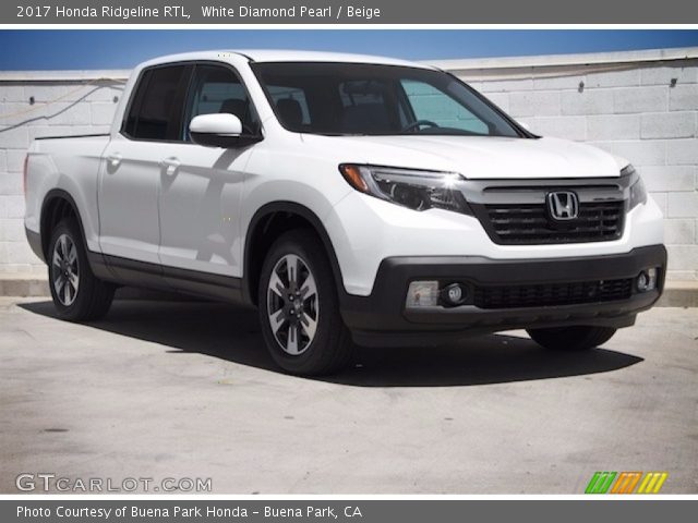 2017 Honda Ridgeline RTL in White Diamond Pearl