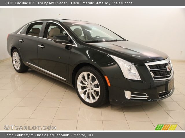 2016 Cadillac XTS Luxury AWD Sedan in Dark Emerald Metallic